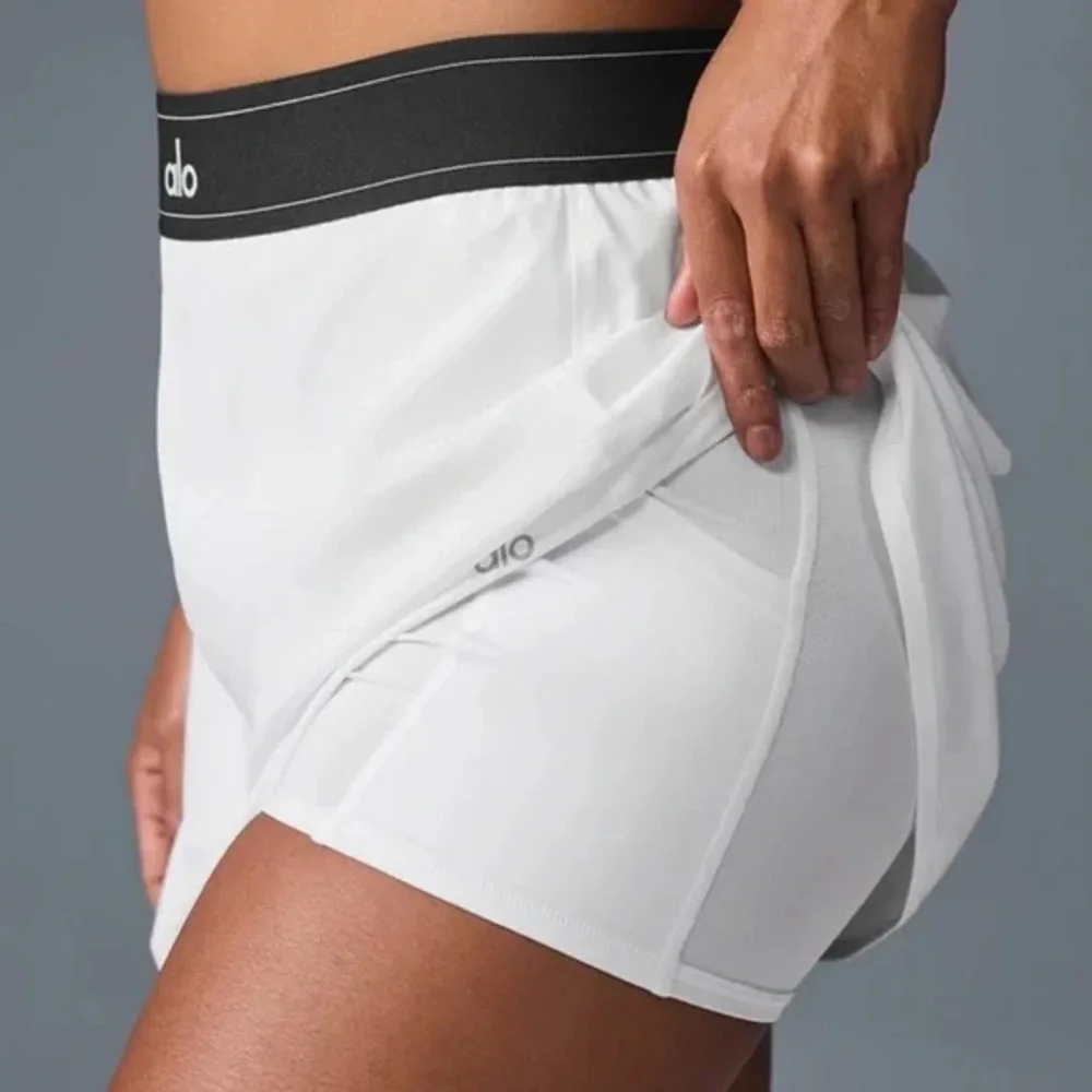 ALO Yoga Match Point Tennis Skirt - white